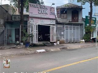 Bán nhà mặt tiền kinh doanh, giá 2.9 tỷ.  0975 222 ***