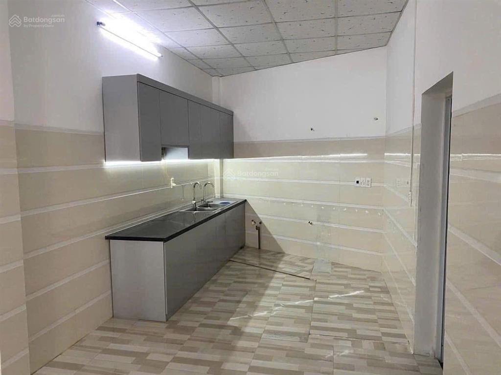 Bán nhà mặt tiền trịnh hoài đức nối dài. ngang 15m, giá 20triệu/m2.  0975 222 *** kiên