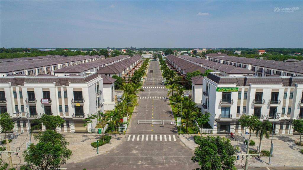 Hàng ngộp giá siêu rẻ biệt thự dt 200m2 kiểu nhật, bàu bàng bình dương, nhỉnh 4ty,  0968 887 ***