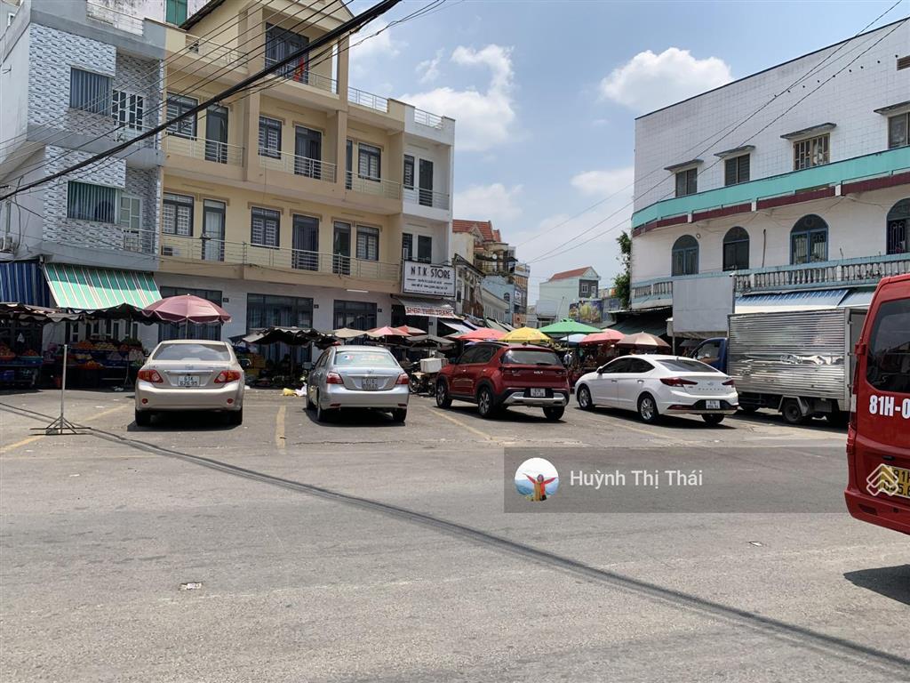 Kẹt tiền bán nhanh lô góc 3 mặt tiền kinh doanh đầu tư sổ thành phố hồ chí minh