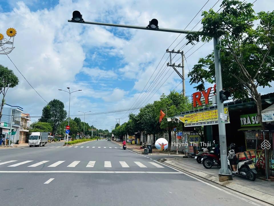 Chủ kẹt ra nhanh lô đất phường long nguyên thành phố hồ chí minh , sát chợ bến cát .