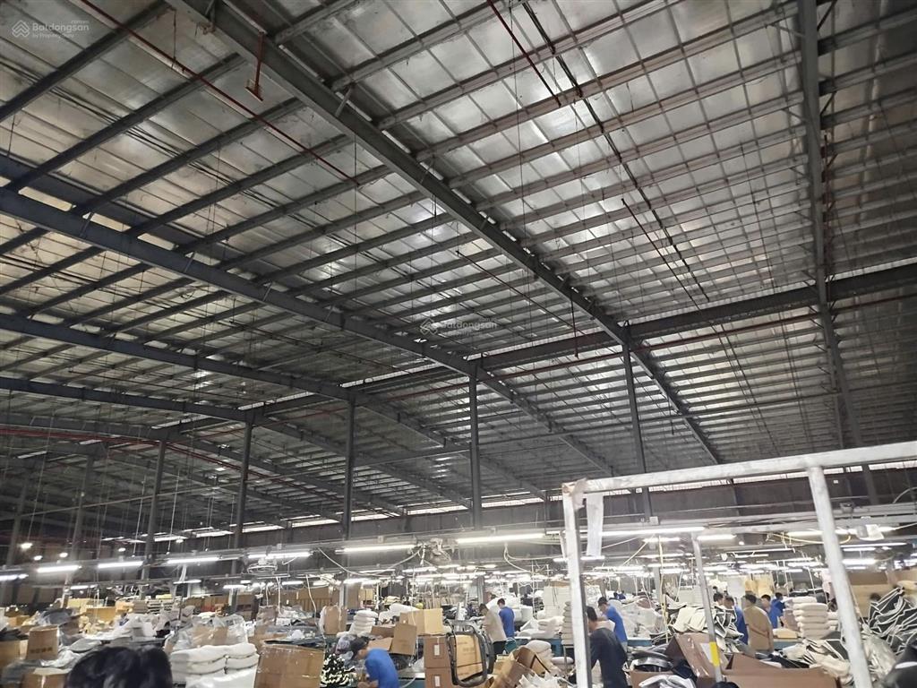 Xưởng cho thuê trong kcn bình dương diện tích 14000m2 giá chỉ 93.78ng/m2/th