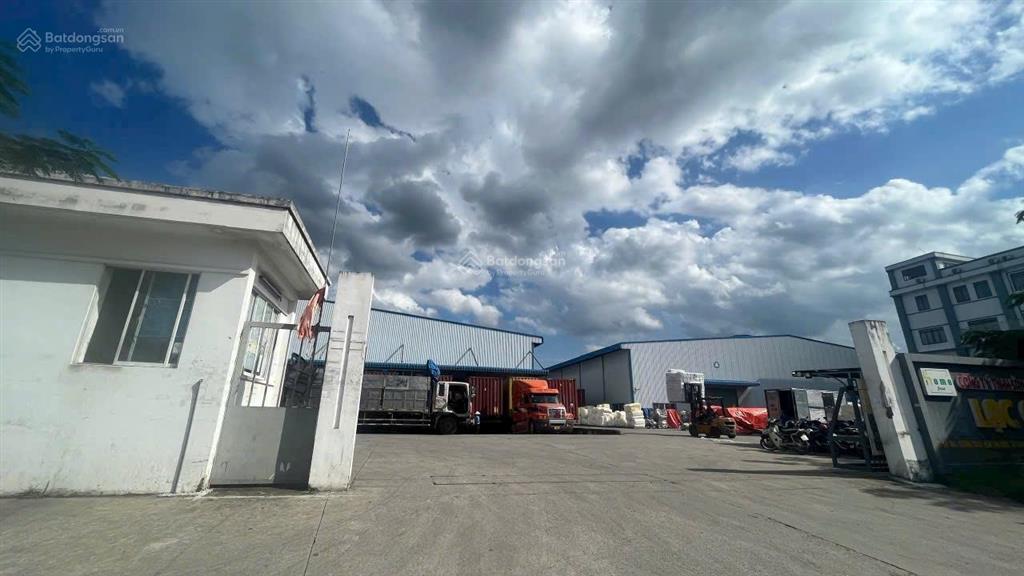 Xưởng cho thuê trong kcn bình dương diện tích 14000m2 giá chỉ 93.78ng/m2/th