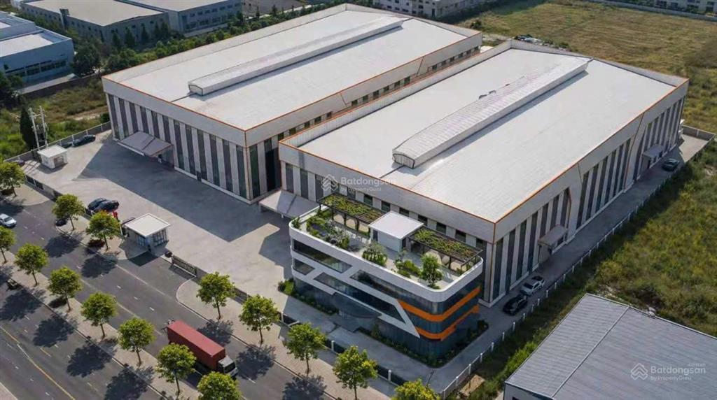 Cho thuê nhà xưởng 2 tầng trong kcn bình dương dt 17.600m2
