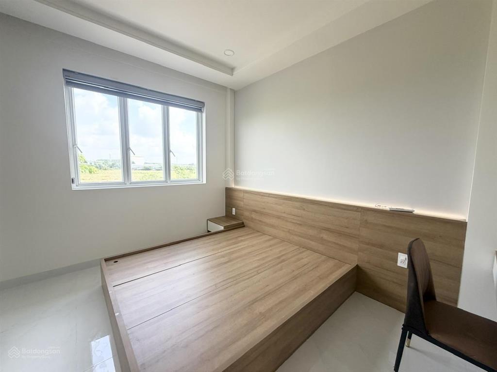 Cho thuê nhà suncasa hòa phú vsip2 tp mới 1 trệt 2 lầu dt 5x16m 3pn 3wc full nội thất mới 100%