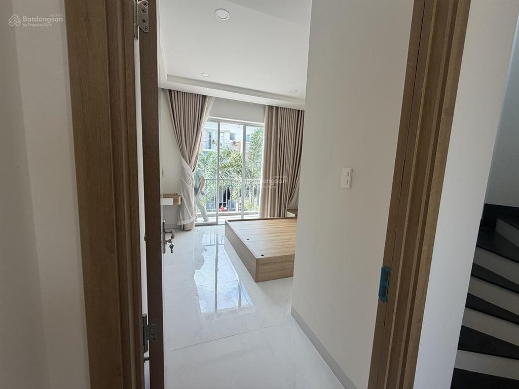 Cho thuê nhà suncasa hòa phú vsip2 tp mới 1 trệt 2 lầu dt 5x16m 3pn 3wc full nội thất mới 100%