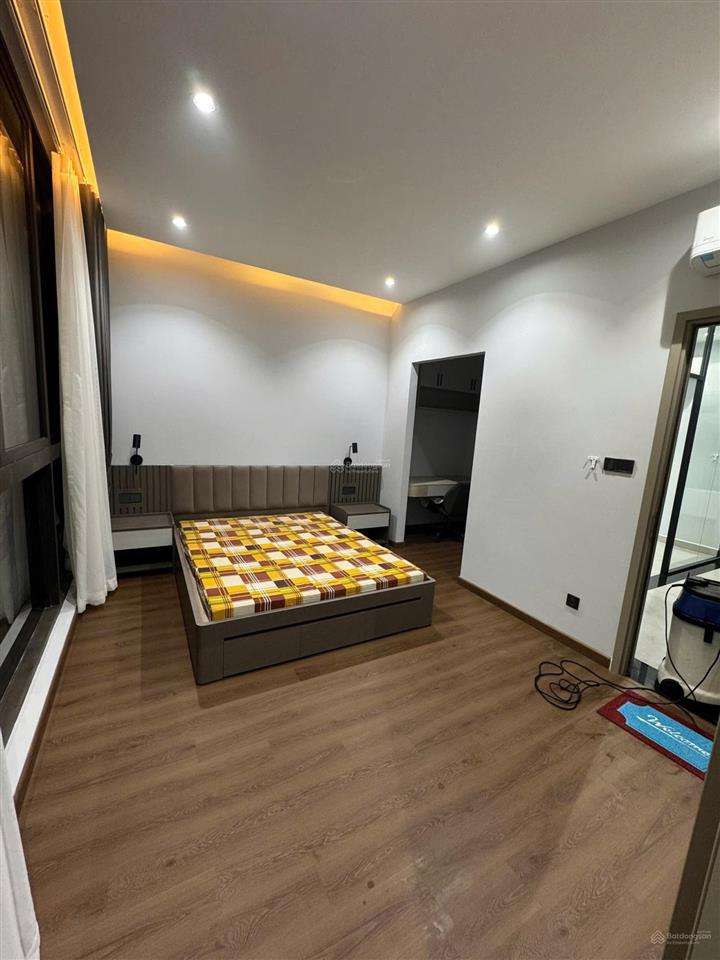Cho thuê nhà phố sycamore  the orchard tp mới 4 phòng ngủ full nội thất giá rẻ 30tr/tháng
