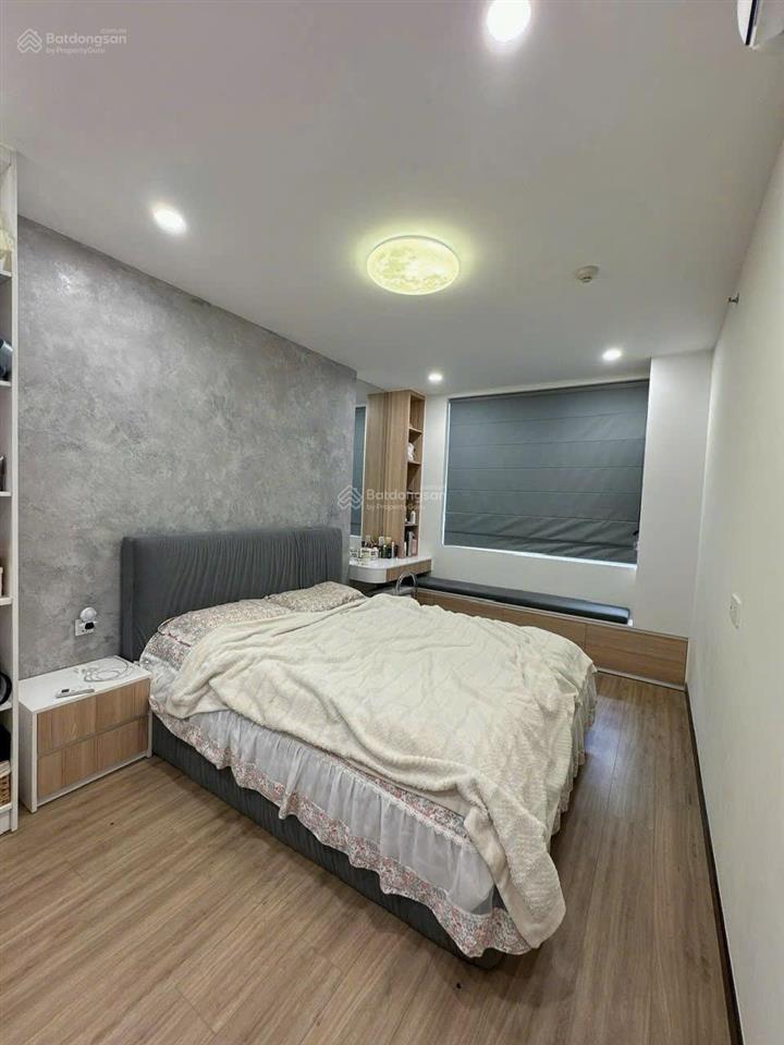 Bán căn hộ skyview 2pn full nội thất giá 2.5 tỷ đã có sổ hồng