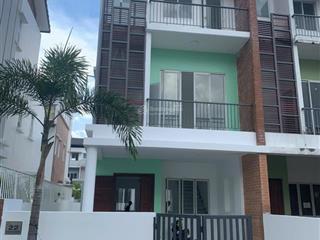 Cho thuê nhà phố suncasa 1 khu suncasa 1 vsip2a diện tích 5x16m 3 phòng ngủ full nội thất