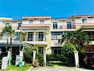 The oasis 1  7x18.5 (1trệt 2 lầu) 4pn cho thuê căn biệt thự sân vườn tại làng chuyên gia oasis