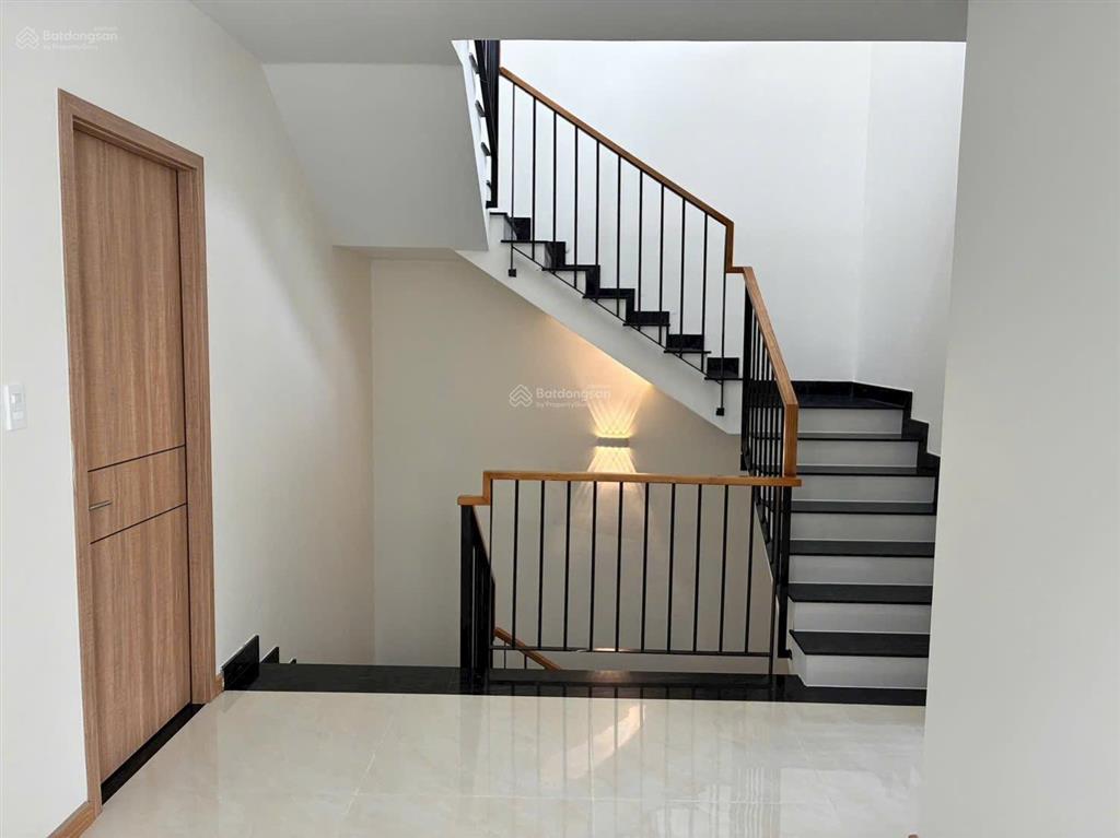 Cho thuê căn gốc midori park tp mới 5pn full nội thất nhà mới giá 45tr/tháng