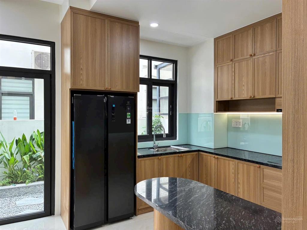 Cho thuê căn gốc midori park tp mới 5pn full nội thất nhà mới giá 45tr/tháng