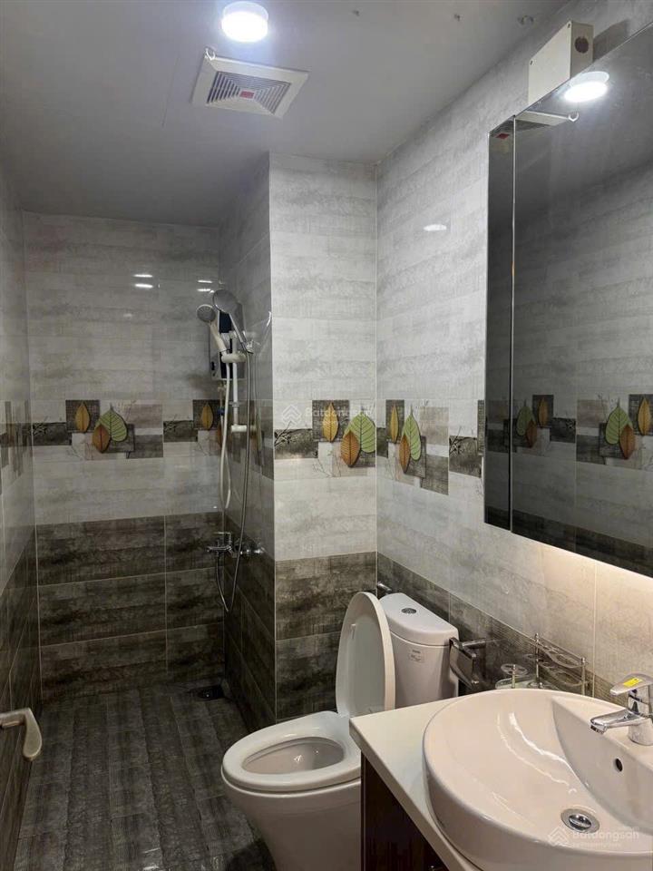 Bán căn hộ biconsi tower chợ đình thủ dầu một 2pn 60m2 view hướng đông full nội thất đã có sổ hồng