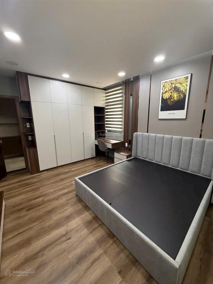 Cho thuê biệt thự midori park tp mới ngay siêu thị aeon 03 pn, 1 phòng làm việc full nội thất đẹp