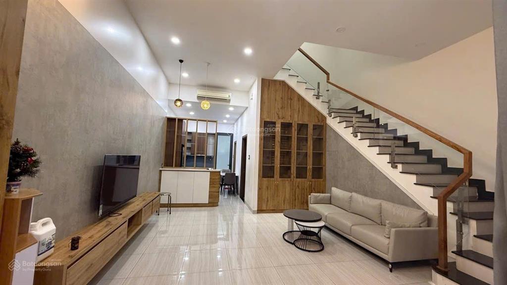 Cho thuê nhà riêng khu thương mại và dịch vụ phú mỹ 1 trệt 2 lầu 3pn full nội thất đẹp dọn vào ở