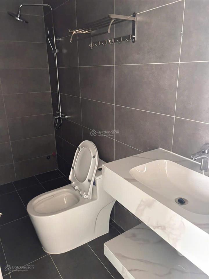 Cho thuê nhà phố suncasa vsip 2, tp. hcm nhà 1 trệt 2 lầu có 3 phòng ngủ 4wc