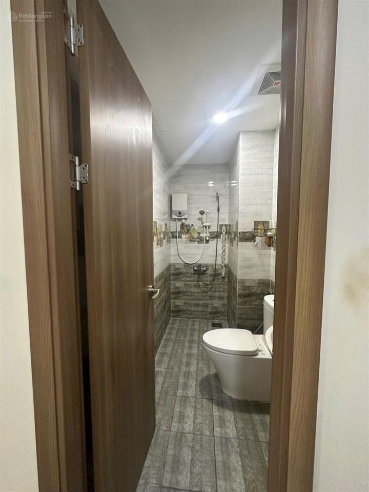 Bán căn hộ biconsi tower chợ đình thủ dầu một căn studio 1 phòng ngủ tầng cao dt 49m2 1,55 tỷ