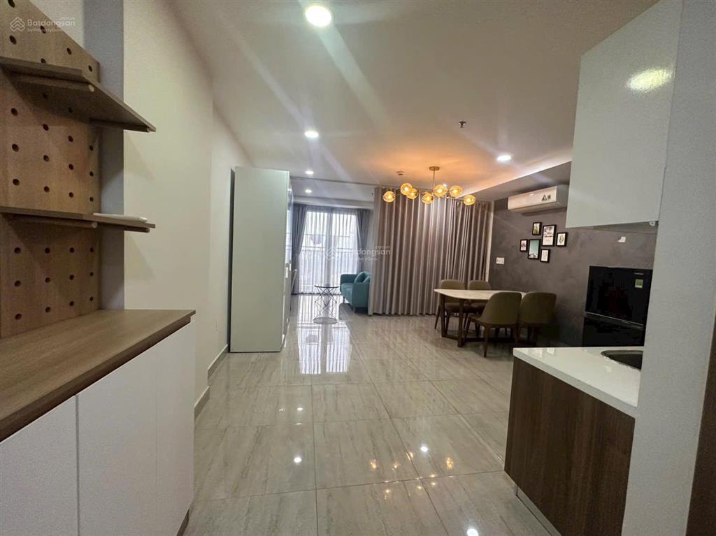 Bán căn hộ biconsi tower chợ đình thủ dầu một căn studio 1 phòng ngủ tầng cao dt 49m2 1,55 tỷ