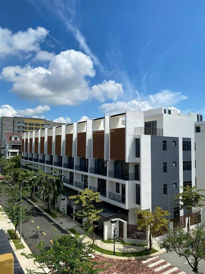 Cho thuê căn nhà phố midori haruka thành phố mới 1 trệt 3 lầu thích hợp kinh doanh nhà hàng, spa