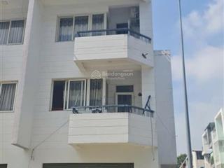 Cho thuê nhà unitown tp mới bình dương, dt 100m2, 5pn không máy lạnh, giá thuê 20 triệu
