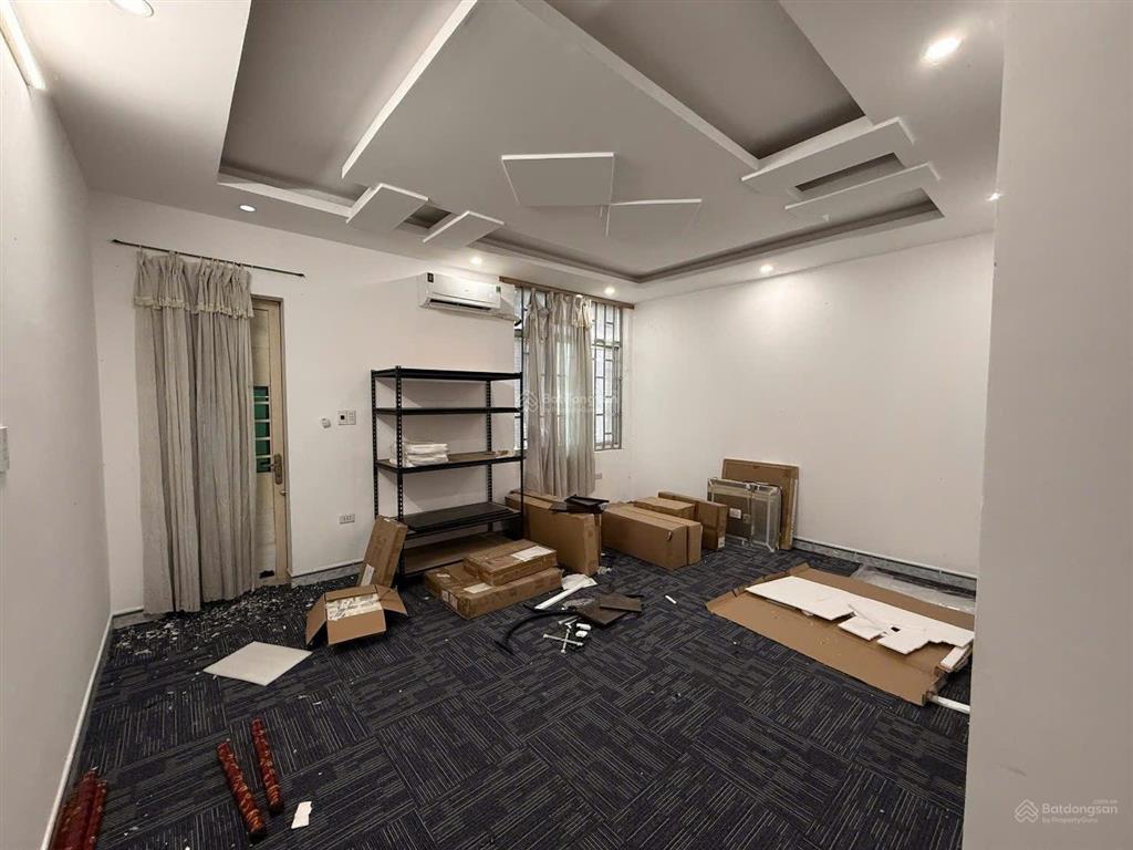 Cho thuê nhà mặt tiền an dương vương, tp mới
dt 5*20, 8 phòng ngủ có sẵn full máy lạnh