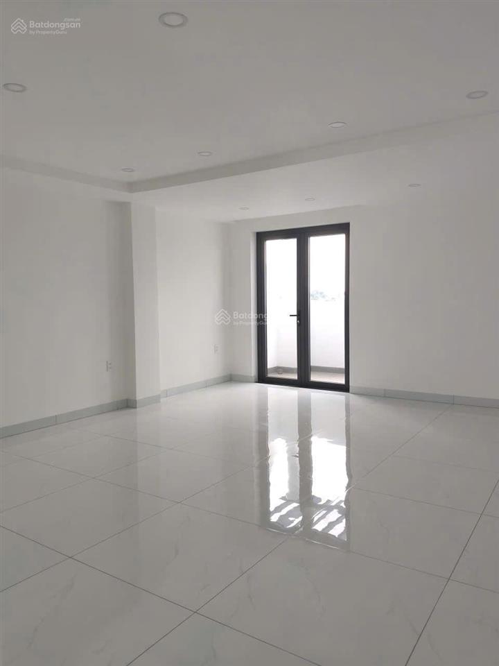 Cho thuê nhà kdc phúc đạt diện tích 5*20m, có 5 phòng ngủ có 7 máy lạnh  có thang máy 25tr/tháng