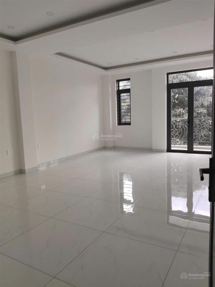 Cho thuê nhà kdc phúc đạt diện tích 5*20m, có 5 phòng ngủ có 7 máy lạnh  có thang máy 25tr/tháng
