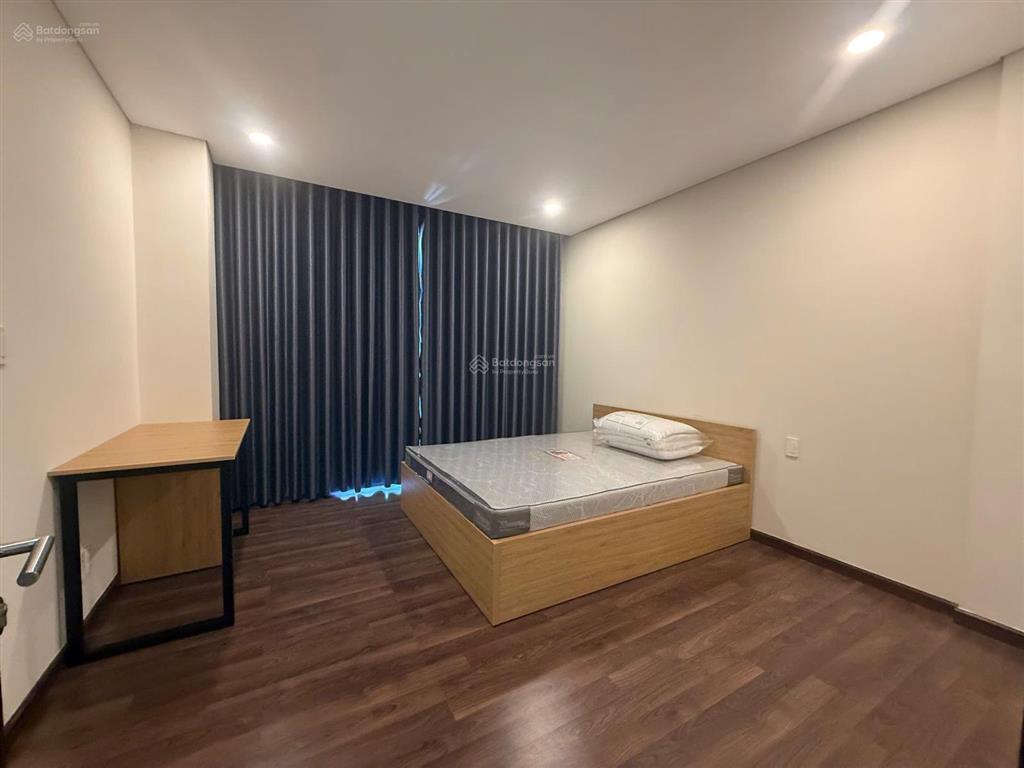 Cho thuê biệt thự midori park thành phố mới bình dương nhà 1 trệt 3 lầu 5pn full nội thất