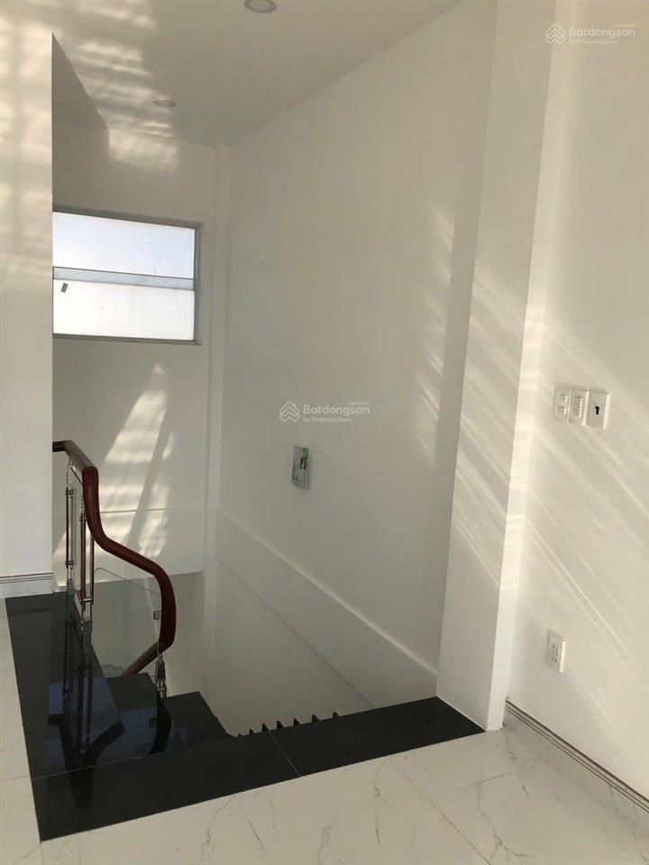 Bán shophouse sun casa hoà phú dt 5x16m, 1 trệt 2 lầu đã hoàn thiện sổ sẵn hoàn công, giá 3.6 tỷ