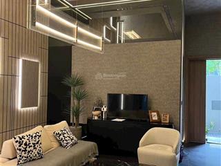 Cho thuê nhà phố sycamore thành phố mới 2pn 1 phòng làm việc 1 phòng thư giãn full nội thất cao cap