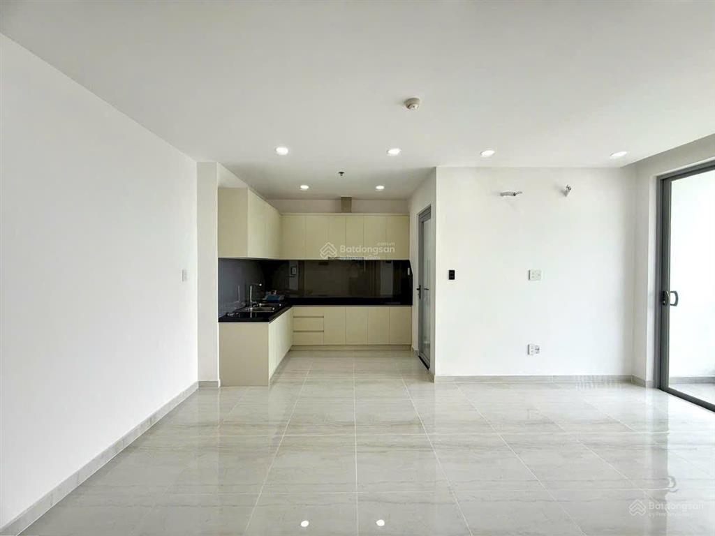 Bán căn hộ chung cư happy one central giá tốt 2 tỷ 3** triệu diện tích 69m2 tầng cao đã có sổ hồng
