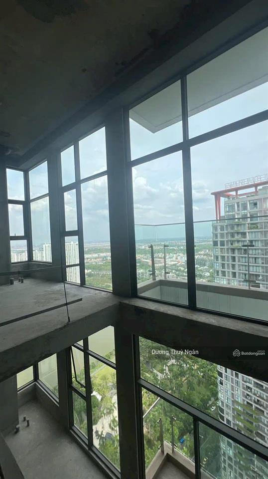 Chính chủ gửi bán tầng pent onsen siêu đẹp 120m2 2n master giá 1x.x tỷ