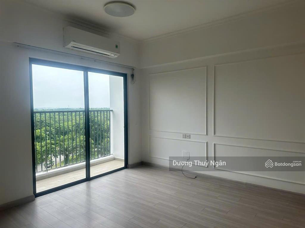 Cho thuê park premium căn hộ 3pn + 2wc, 1 phòng kho, thang máy riêng, giá thuê 11tr/ tháng