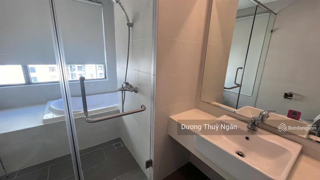 Cho thuê căn hộ aqua lake 3pn  25 triệu/tháng, đầy đủ nội thất, ban công hướng nam