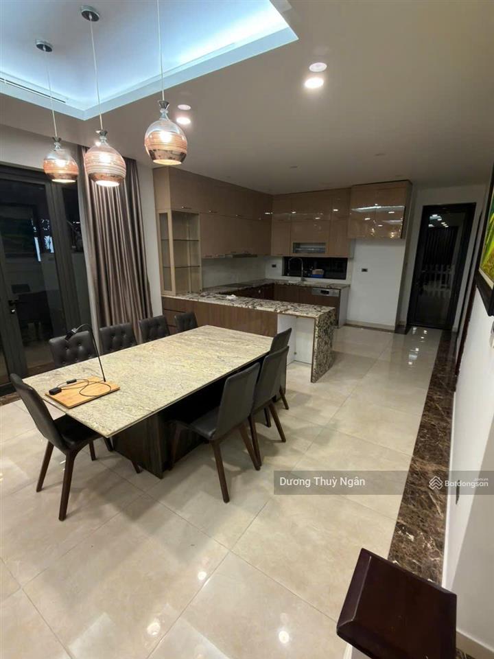 Cho thuê biệt thự song lập mimosa ecopark 5 phòng ngủ 210 m², xây 3 tầng, giá thuê 38 triệu/th