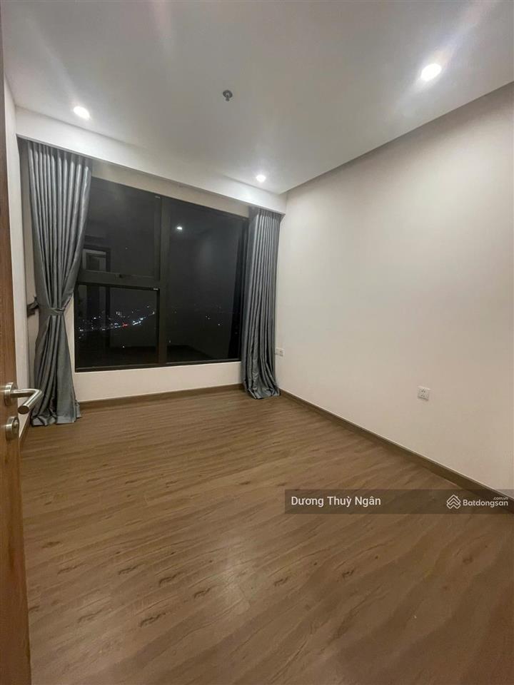Bán sky oasis 3pn view sông hồng giá tốt