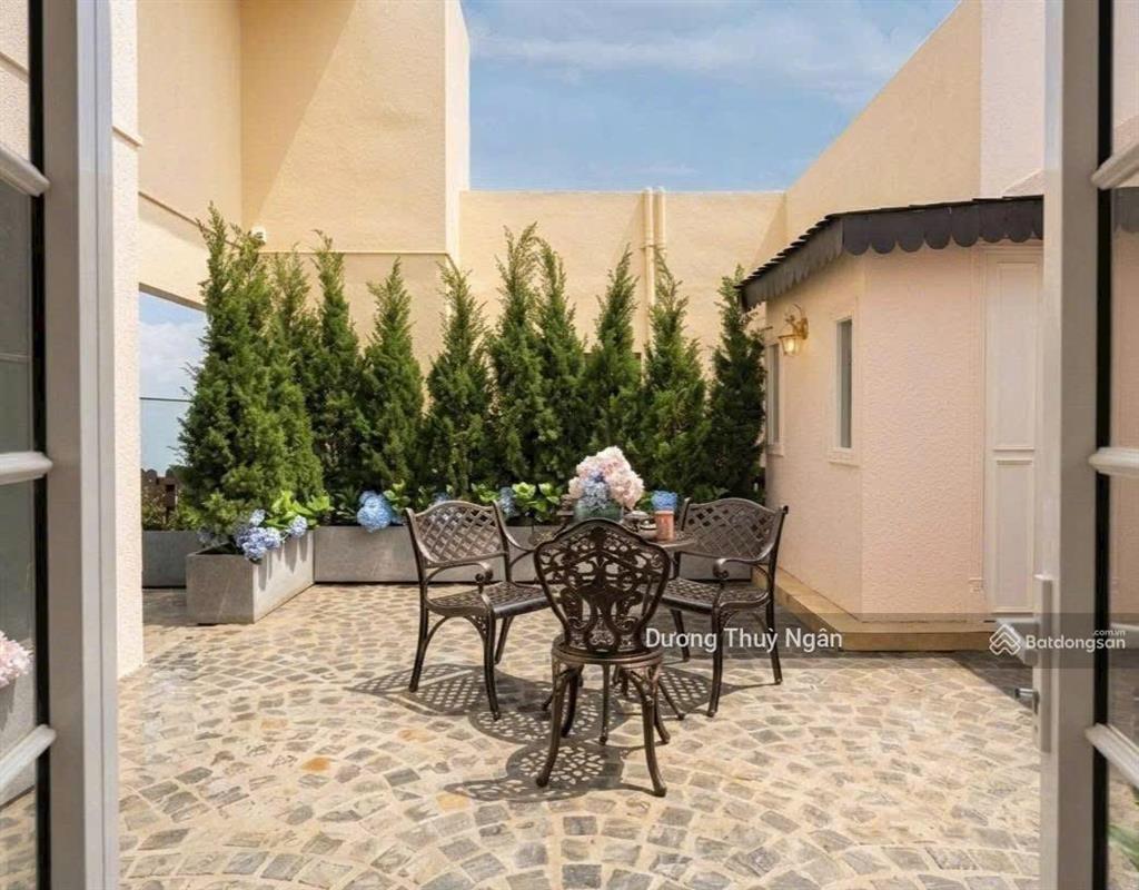 Bán penthouse có sân vườn ecopark hoàn thiện giá tốt