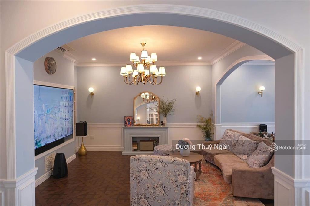 Bán penthouse có sân vườn ecopark hoàn thiện giá tốt