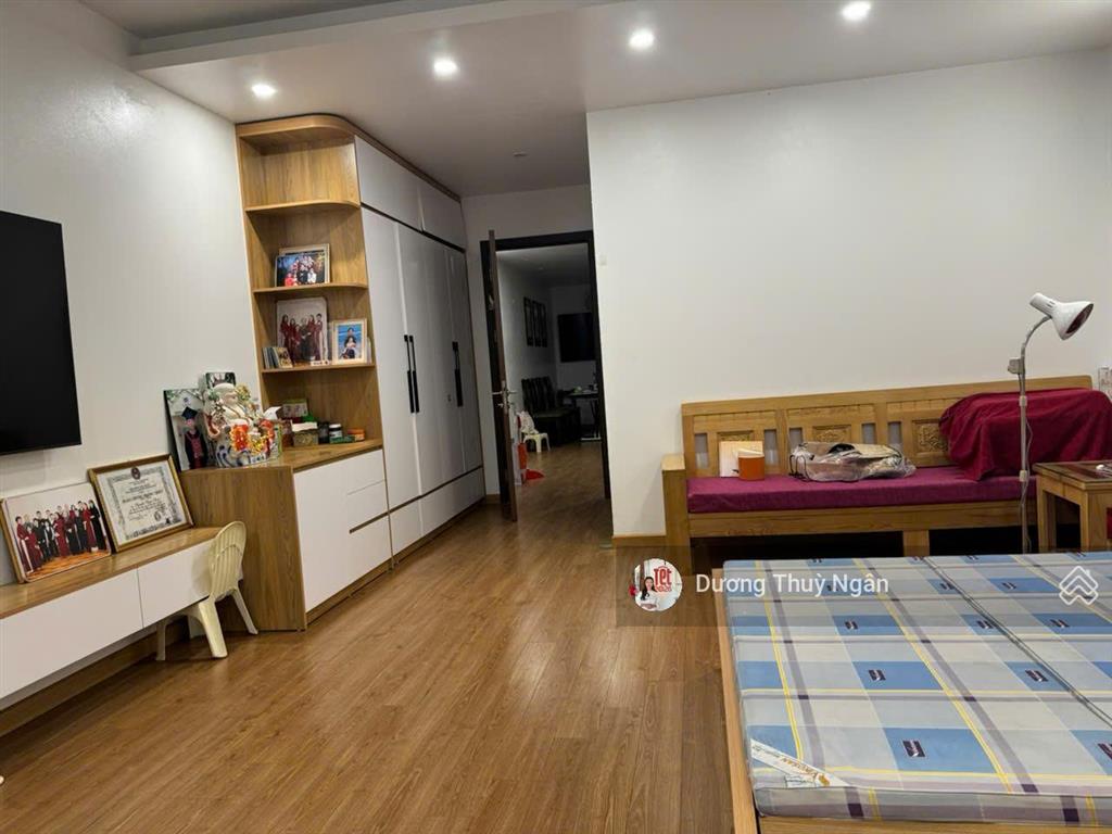Ngân dương cho thuê 75m prv giá tốt  đủ đồ