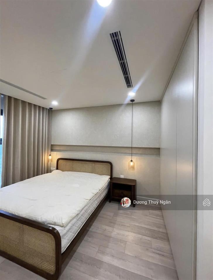 Bán căn 158m thang máy riêng park premium