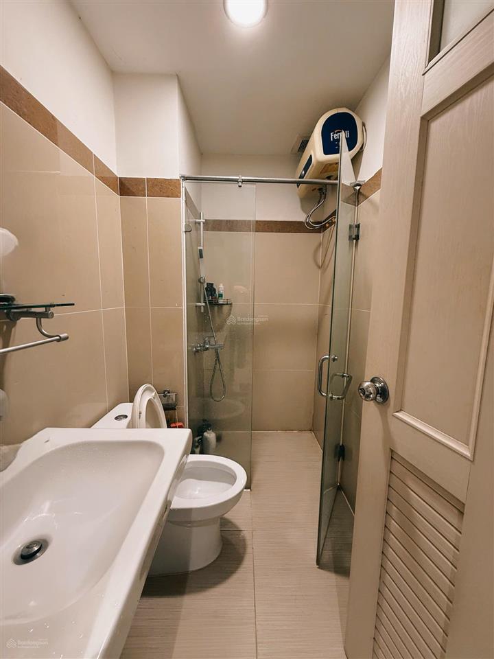 Cần bán gấp căn hộ 67m2 chung cư đức khải
