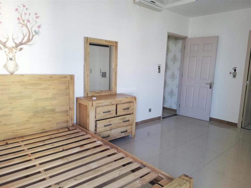 Cho thuê cc 3pn, 2wc, 97m2 tại the era town, giá chỉ 9,5 triệu vnd
