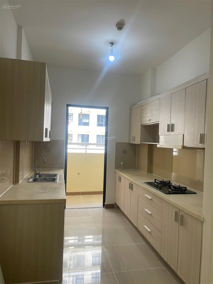 Cho thuê nhà trống căn 85m2 chung cư đức khải giá tốt