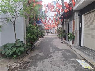 Bán đất  tư đình  cổ linh  long biên diện tích 97m2 mặt tiền siêu rộng lên đến 12.8m