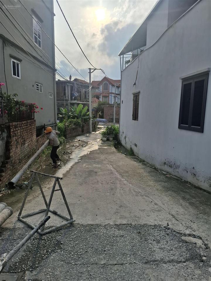 Bán đất bát khối đông dư trong đê, ngõ oto quay đầu, cách chợ, trường mần non đông dư khoảng 300m
