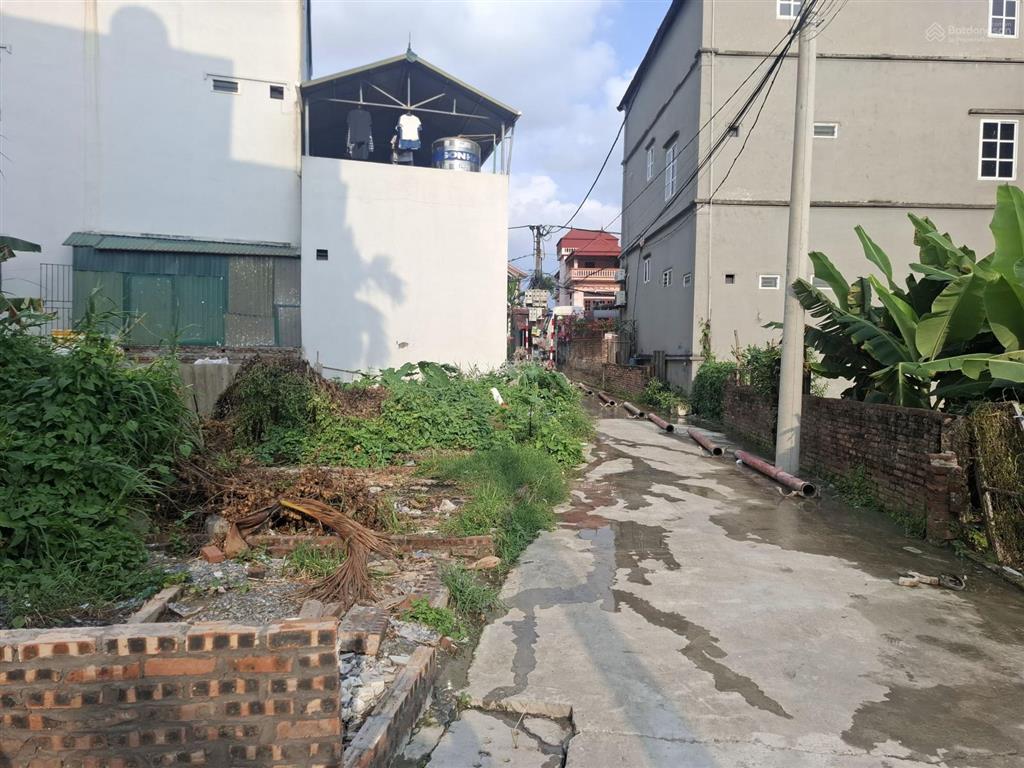 Bán đất bát khối đông dư trong đê, ngõ oto quay đầu, cách chợ, trường mần non đông dư khoảng 300m