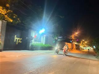 Bán 825m2 đất thổ cư mặt tiền  sát trần văn mười ngang 24m giá 35,8tr/m2  vuông vức 0936 579 ***