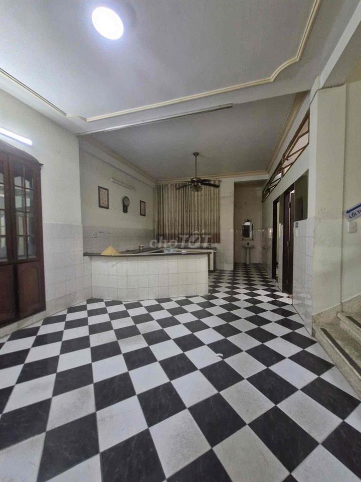 Cho Thuê Nhà Mặt Tiền 8 x 20m3 Lầu 9 phòng lớn 55Tr/tháng