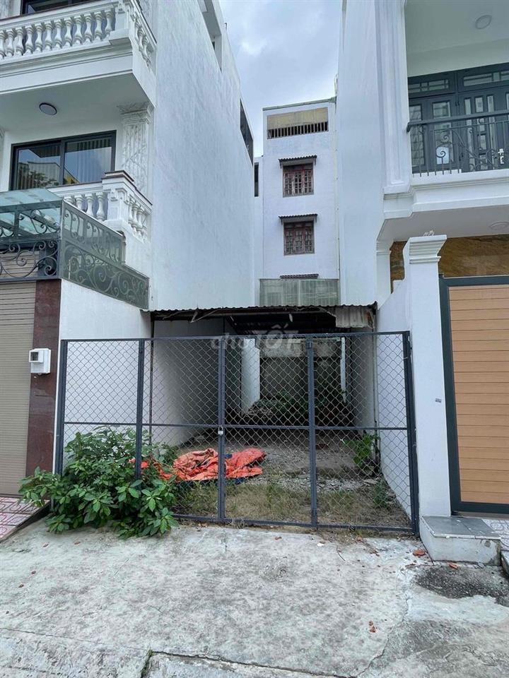 Bán Đất Khu Saigon coop DT 4x15 CN 60m thổ cư Giá 7.3Tỷ