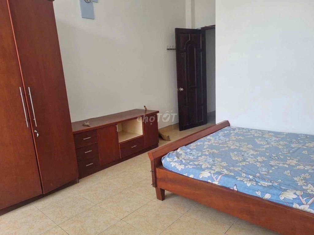 Cho Thuê Nhà Hẻm Xe Hơi 2PN 4x17  276 Thống Nhất 11.5triệu